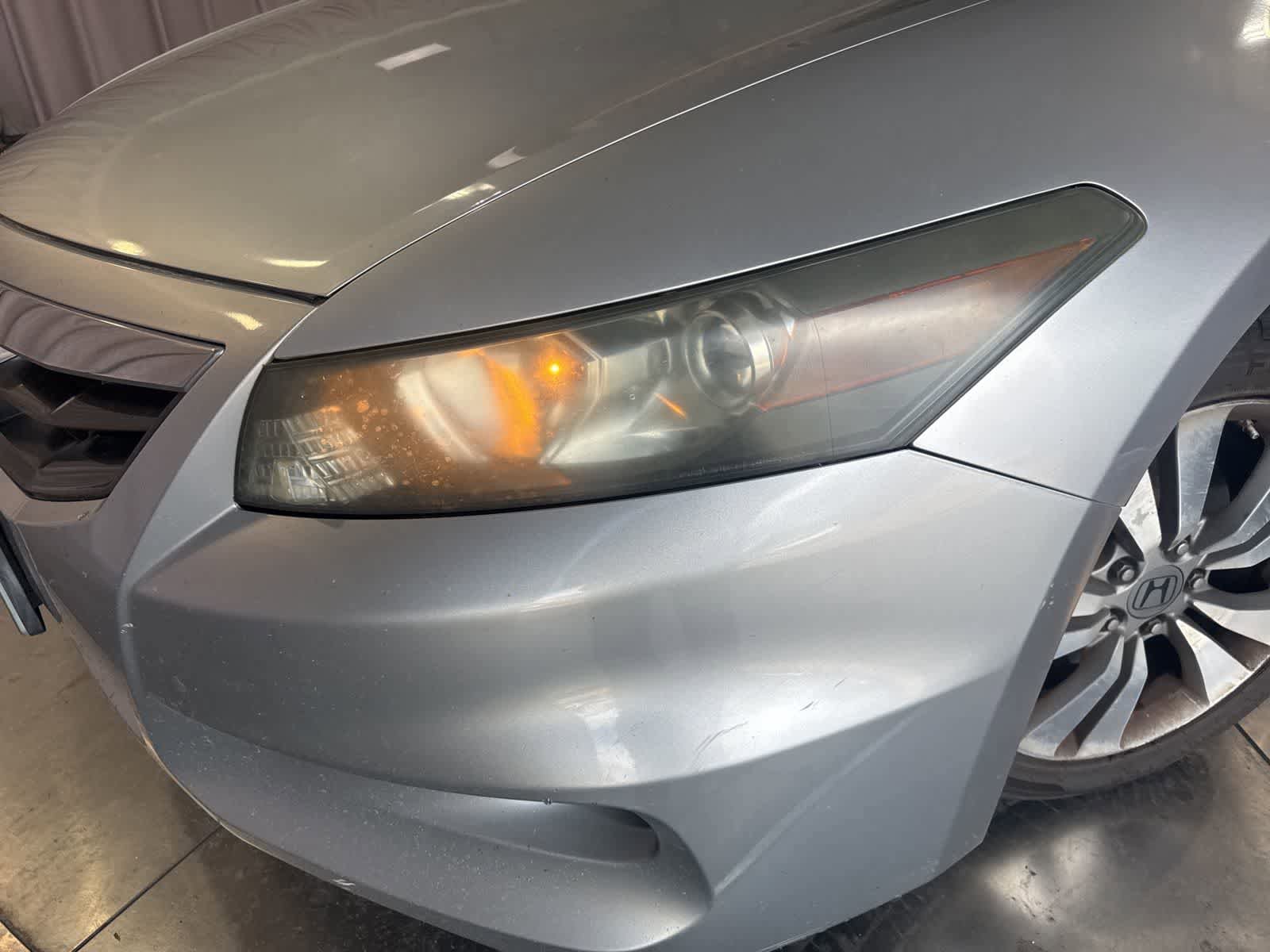 Used 2011 Honda Accord EX-L image 9