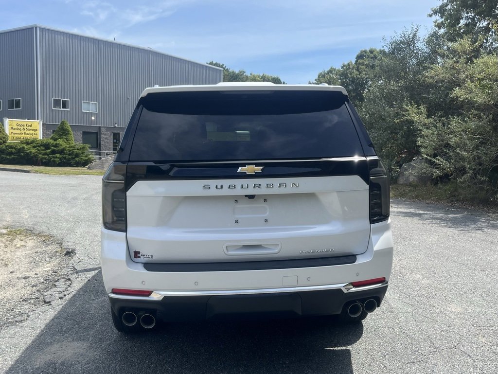 New 2025 Chevrolet Suburban Premier image 5