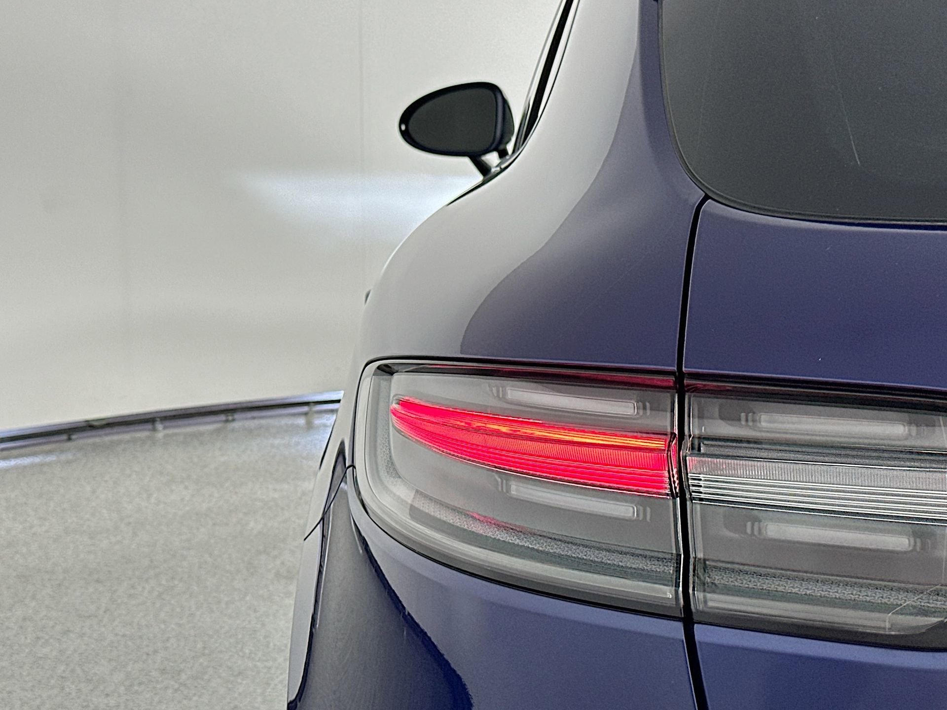 Certified 2026 Porsche Macan image 16