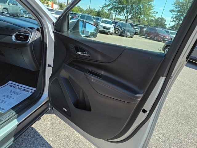 Used 2018 Chevrolet Equinox Premier image 19