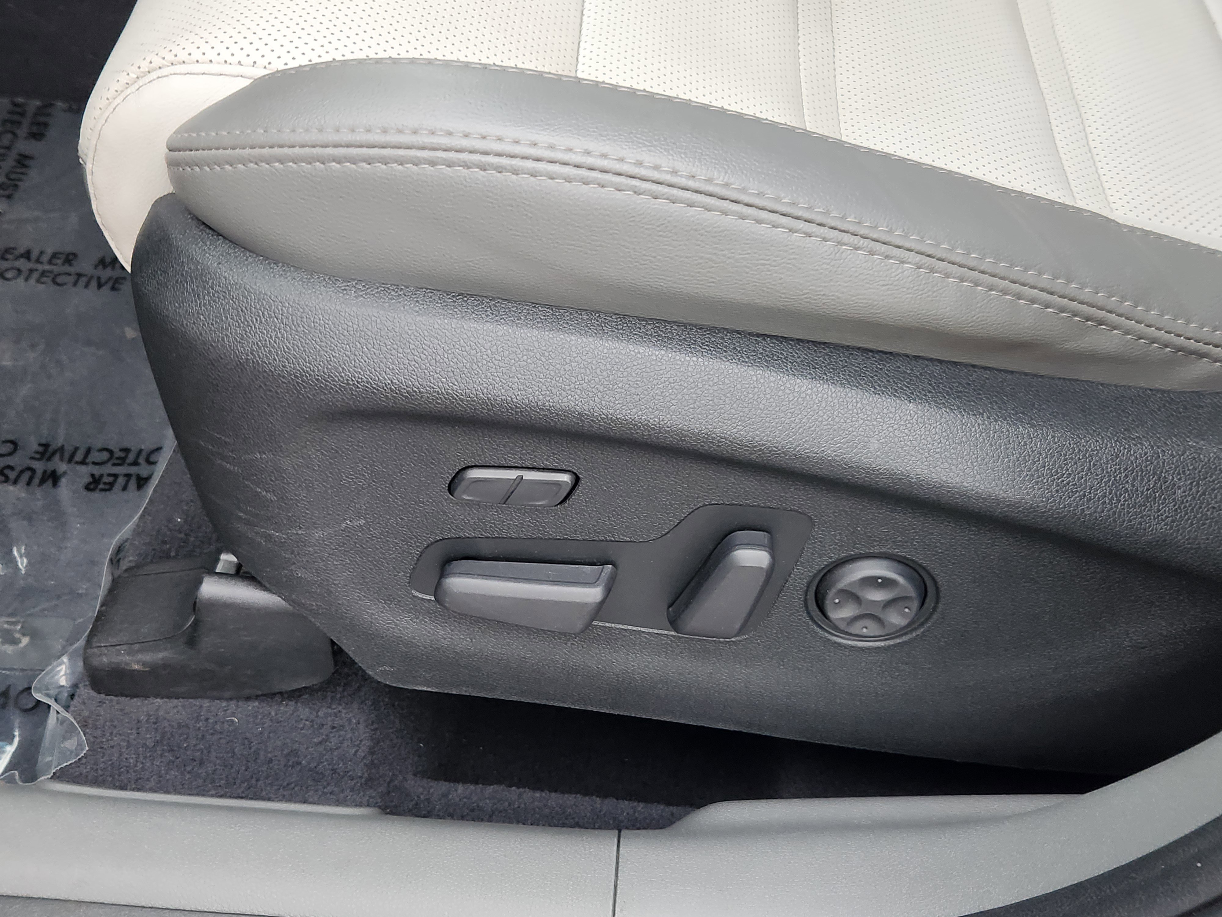 Used 2020 Kia Sorento SX image 15