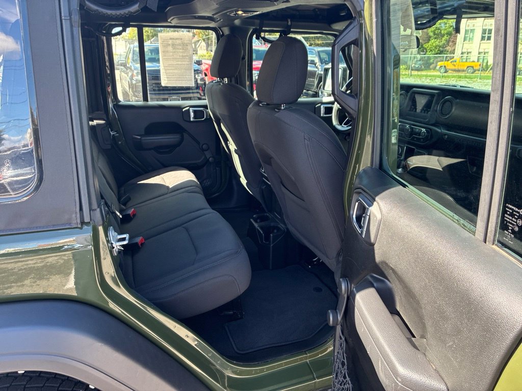 Used 2022 Jeep Wrangler Unlimited Sport AWD/4WD image 30