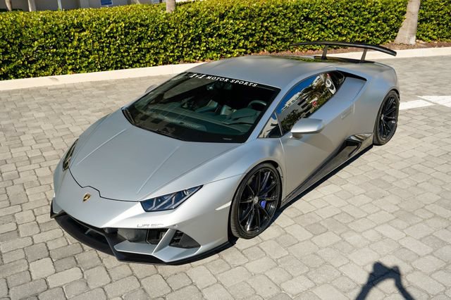 Used 2020 Lamborghini Huracan EVO AWD/4WD image 9