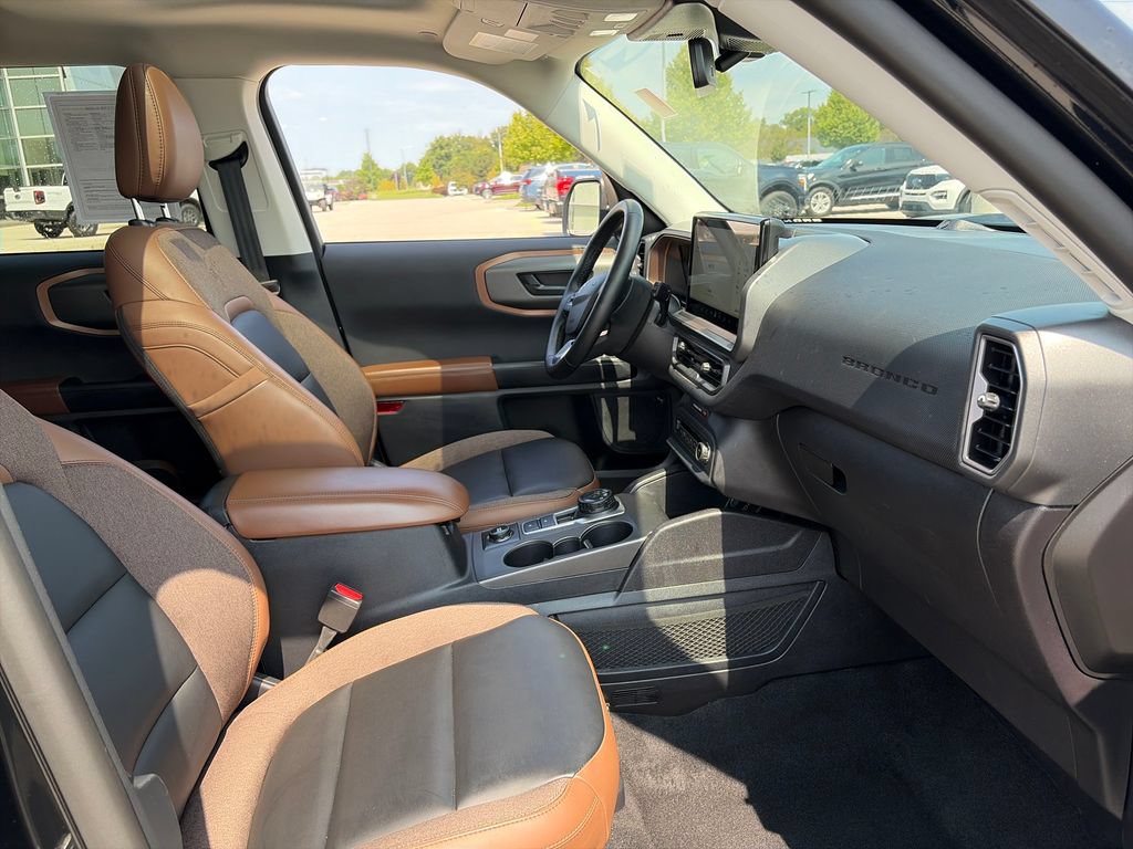 Used 2025 Ford Bronco Sport Outer Banks w/ Outer Banks Tech Package+ AWD/4WD image 12