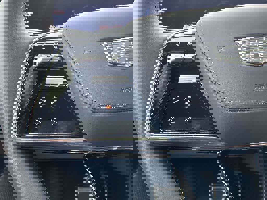 Certified 2025 Cadillac Lyriq Luxury w/ Nappa Leather Package image 21