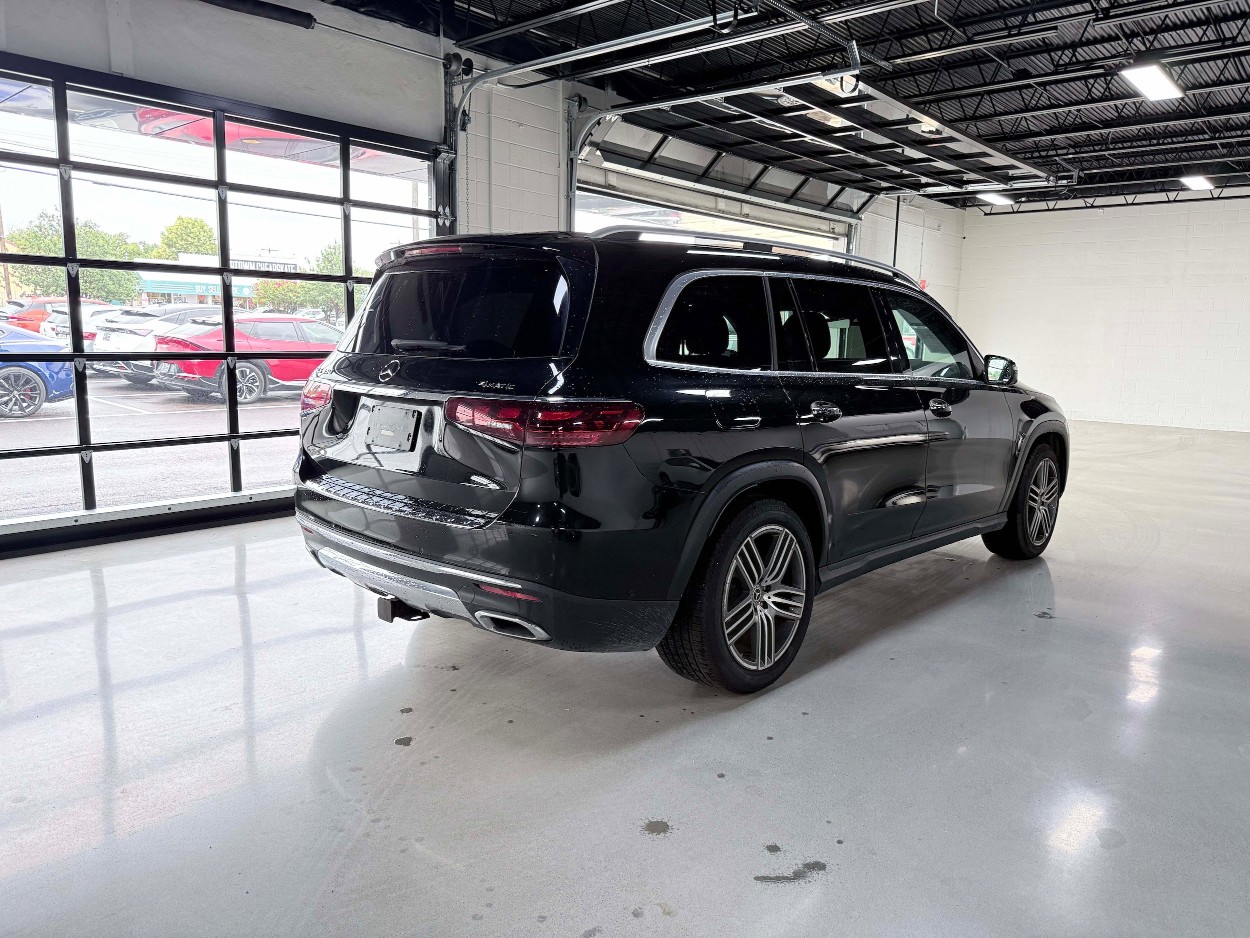Used 2025 Mercedes-Benz GLS 450 4MATIC image 5