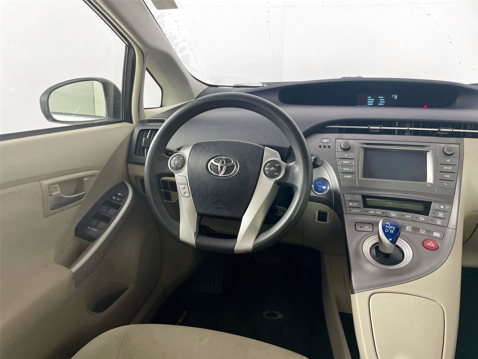 Used 2012 Toyota Prius Two FWD image 2