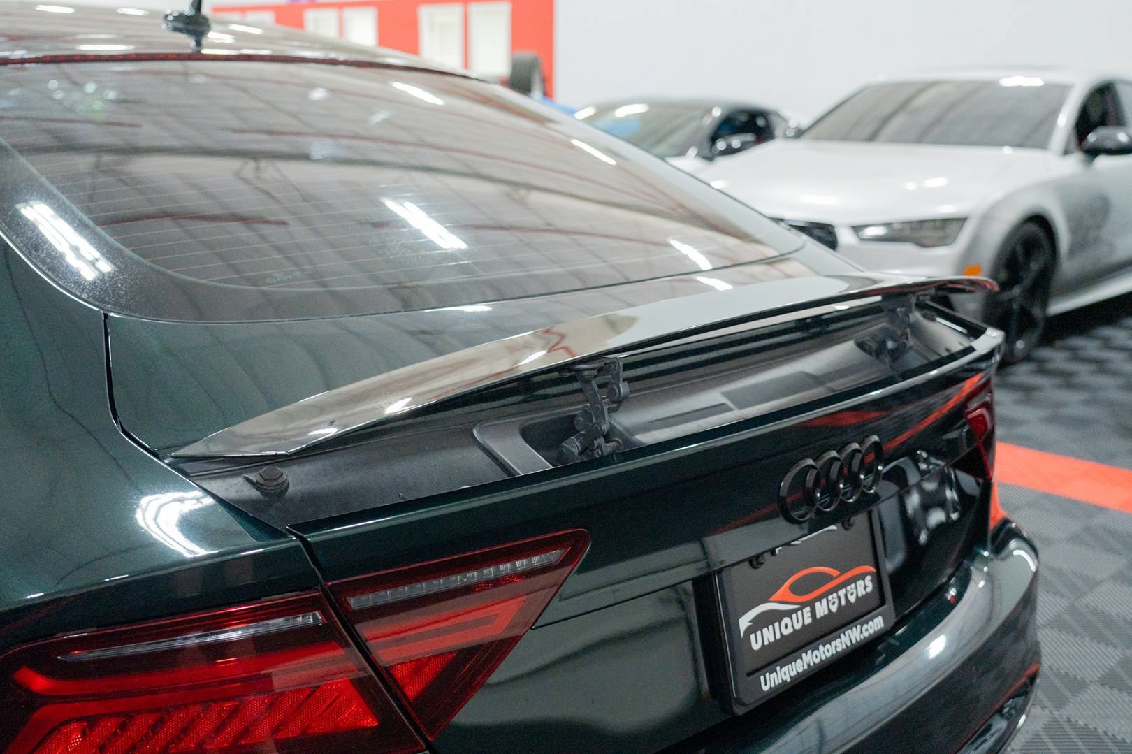 Used 2016 Audi RS 7 Prestige w/ RS 7 Dynamic Package AWD/4WD image 9