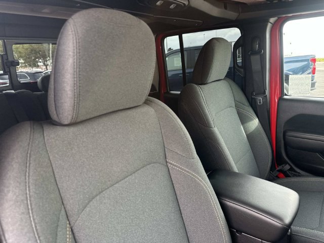Used 2025 Jeep Gladiator Sport AWD/4WD image 35