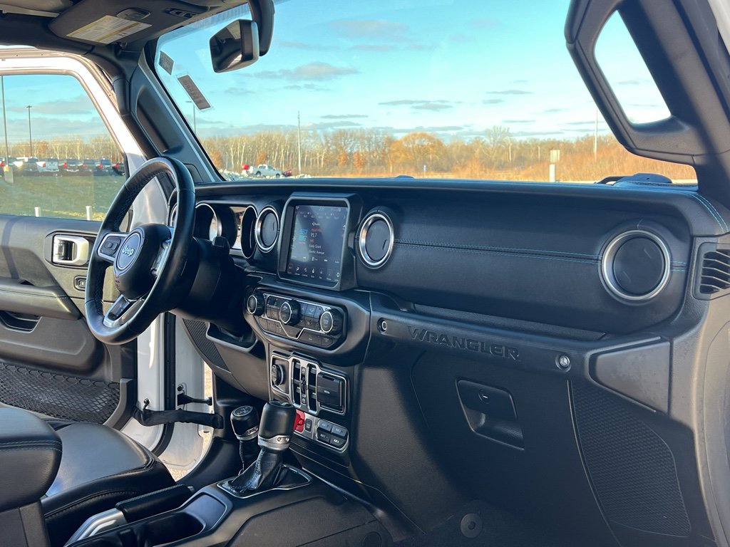 Used 2021 Jeep Wrangler Unlimited Rubicon w/ Cold Weather Group image 30