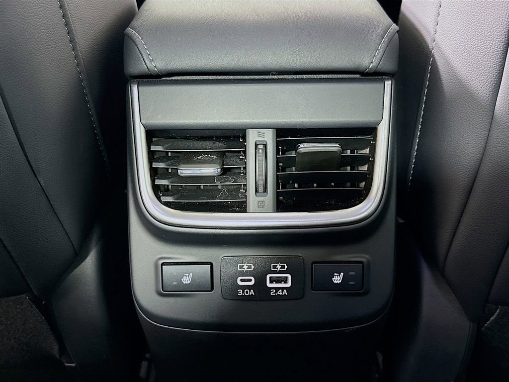 Used 2023 Subaru Legacy Limited AWD/4WD image 27