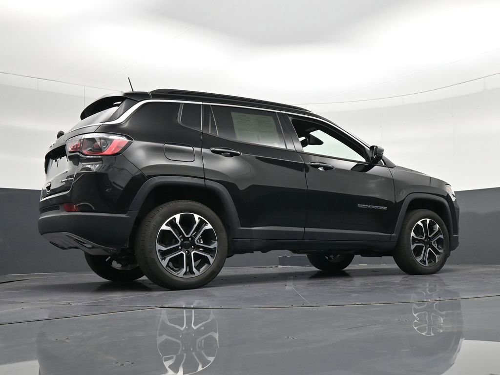 Used 2023 Jeep Compass Limited AWD/4WD image 31