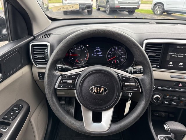 Used 2020 Kia Sportage LX image 4