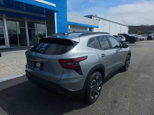 New 2026 Chevrolet Trax RS w/ Sunroof Package image 7