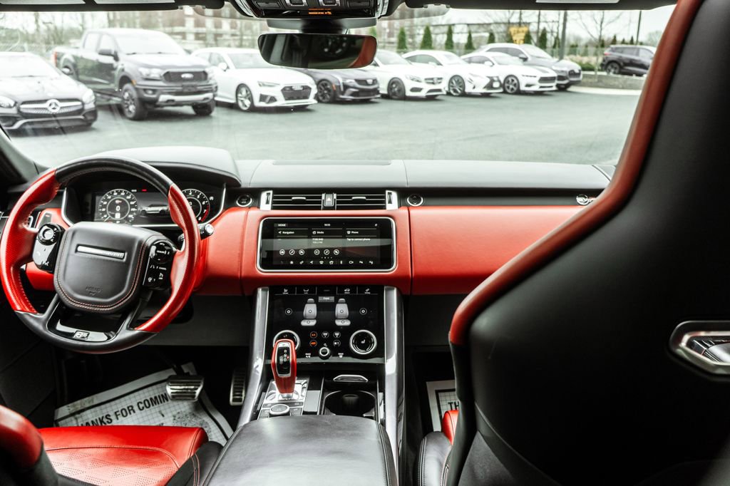 Used 2020 Land Rover Range Rover Sport SVR image 9