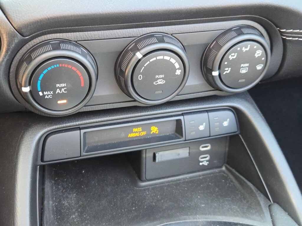 Used 2024 MAZDA MX-5 Miata Club w/ Interior Package RWD image 19