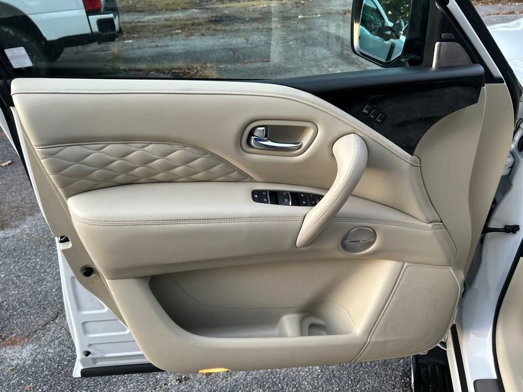 Used 2021 INFINITI QX80 Sensory w/ All-Season Package image 24