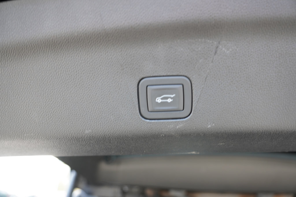 Certified 2024 Chevrolet Tahoe LT AWD/4WD image 24
