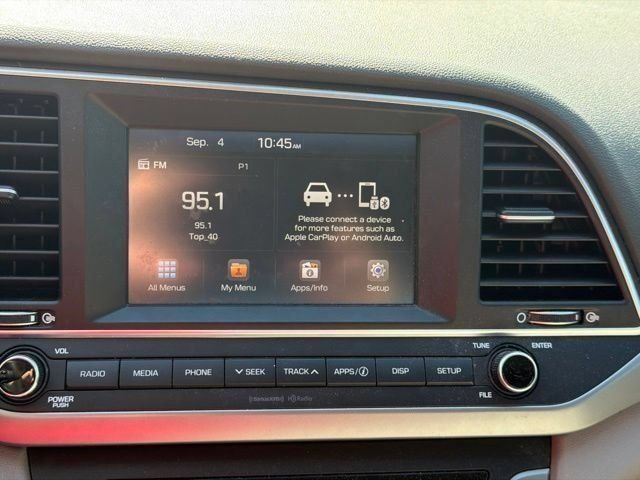 Used 2017 Hyundai Elantra SE FWD image 17