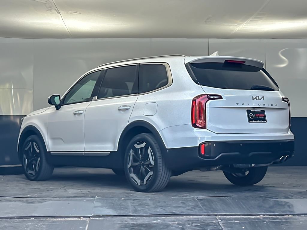 Used 2024 Kia Telluride S w/ S Sunroof Package image 5