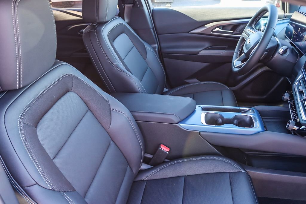 New 2026 Chevrolet Equinox EV LT image 15