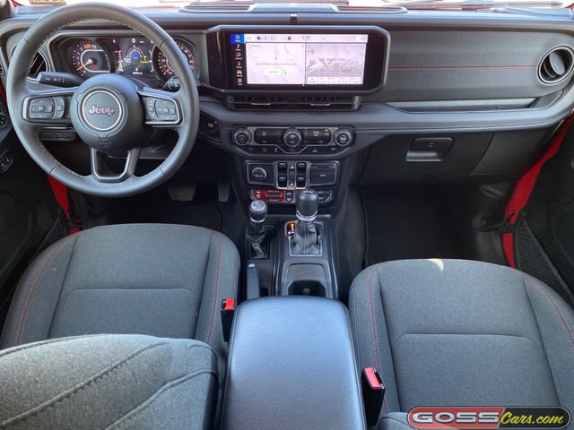 Certified 2025 Jeep Wrangler Unlimited Rubicon AWD/4WD image 9