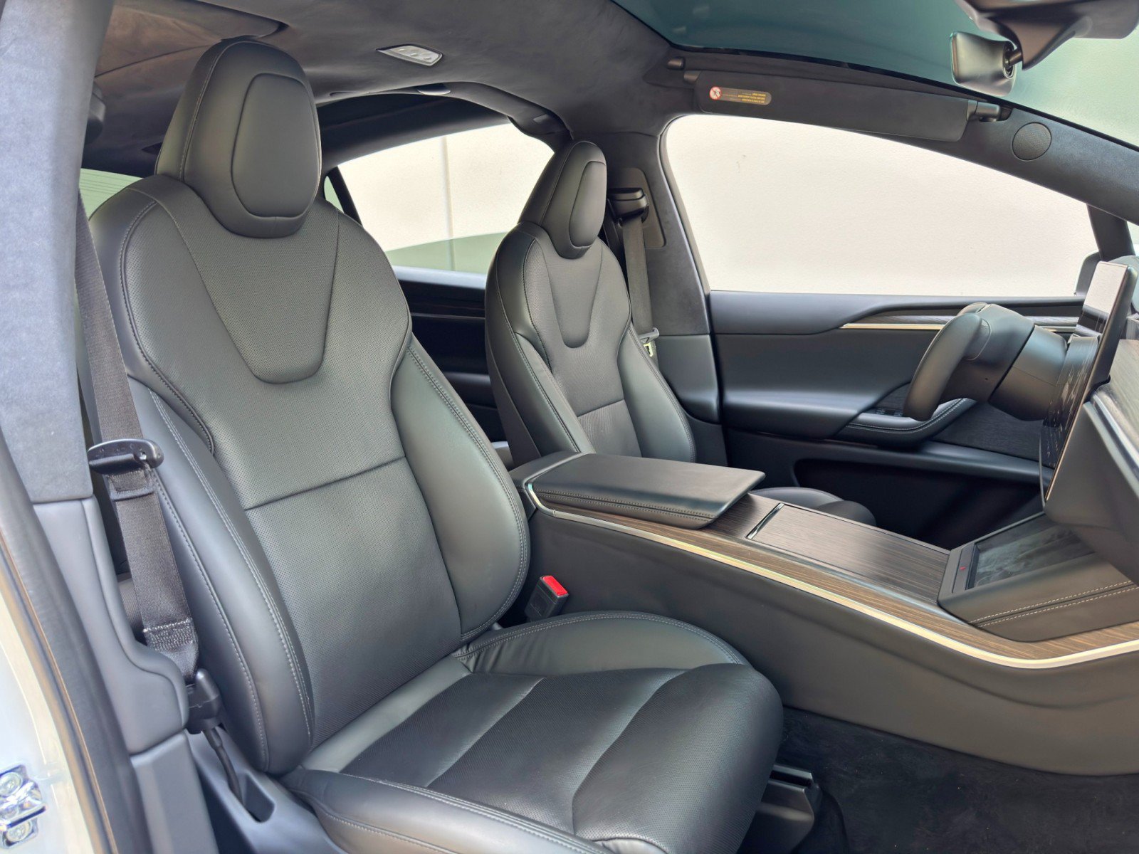 Used 2023 Tesla Model X AWD/4WD image 40