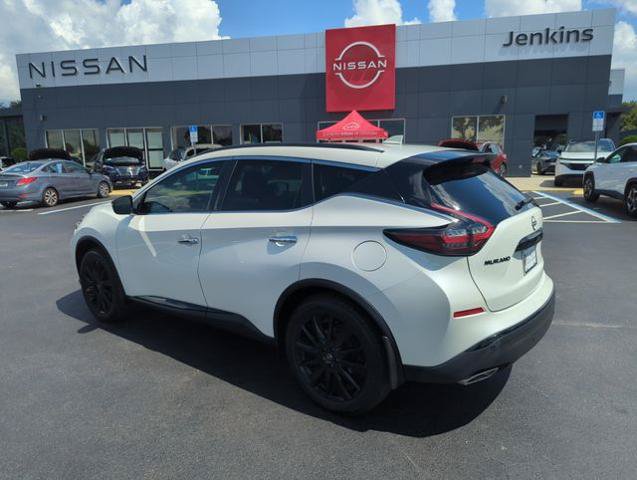 Certified 2024 Nissan Murano SV w/ SV Midnight Edition Package FWD image 9