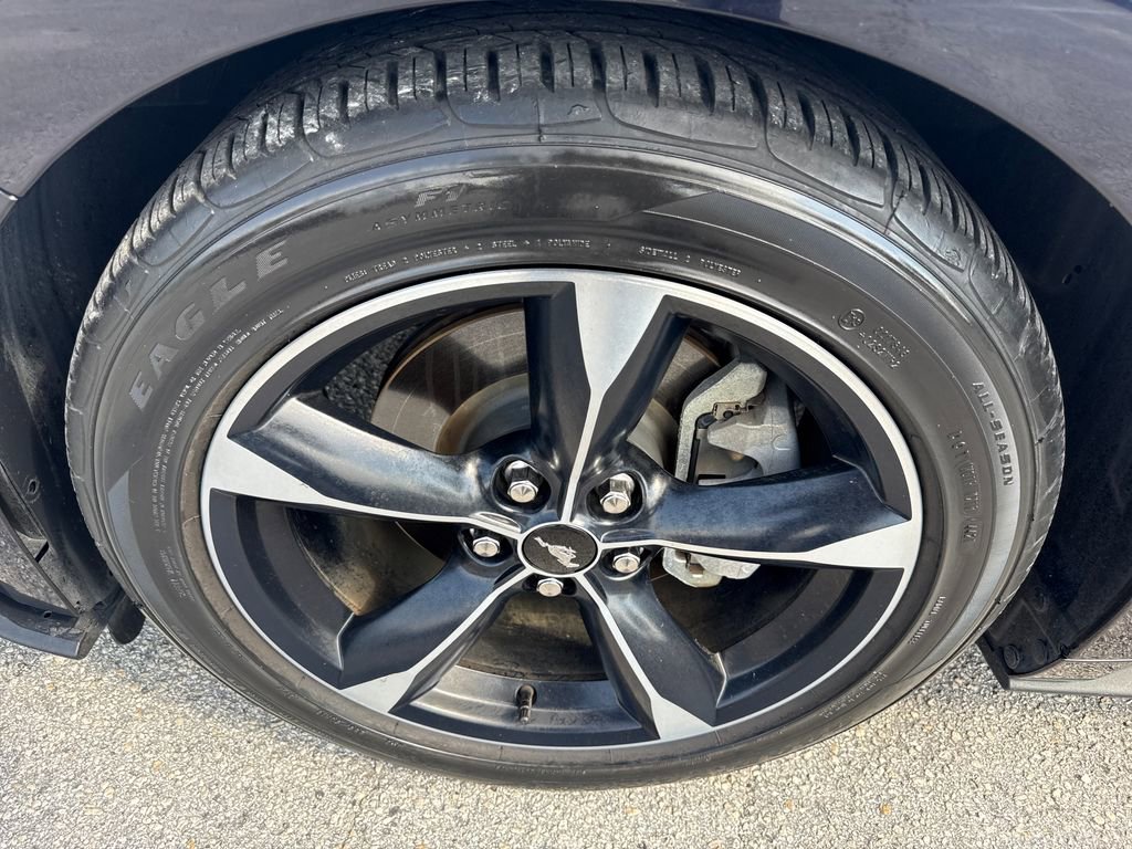 Used 2021 Ford Mustang Coupe image 12