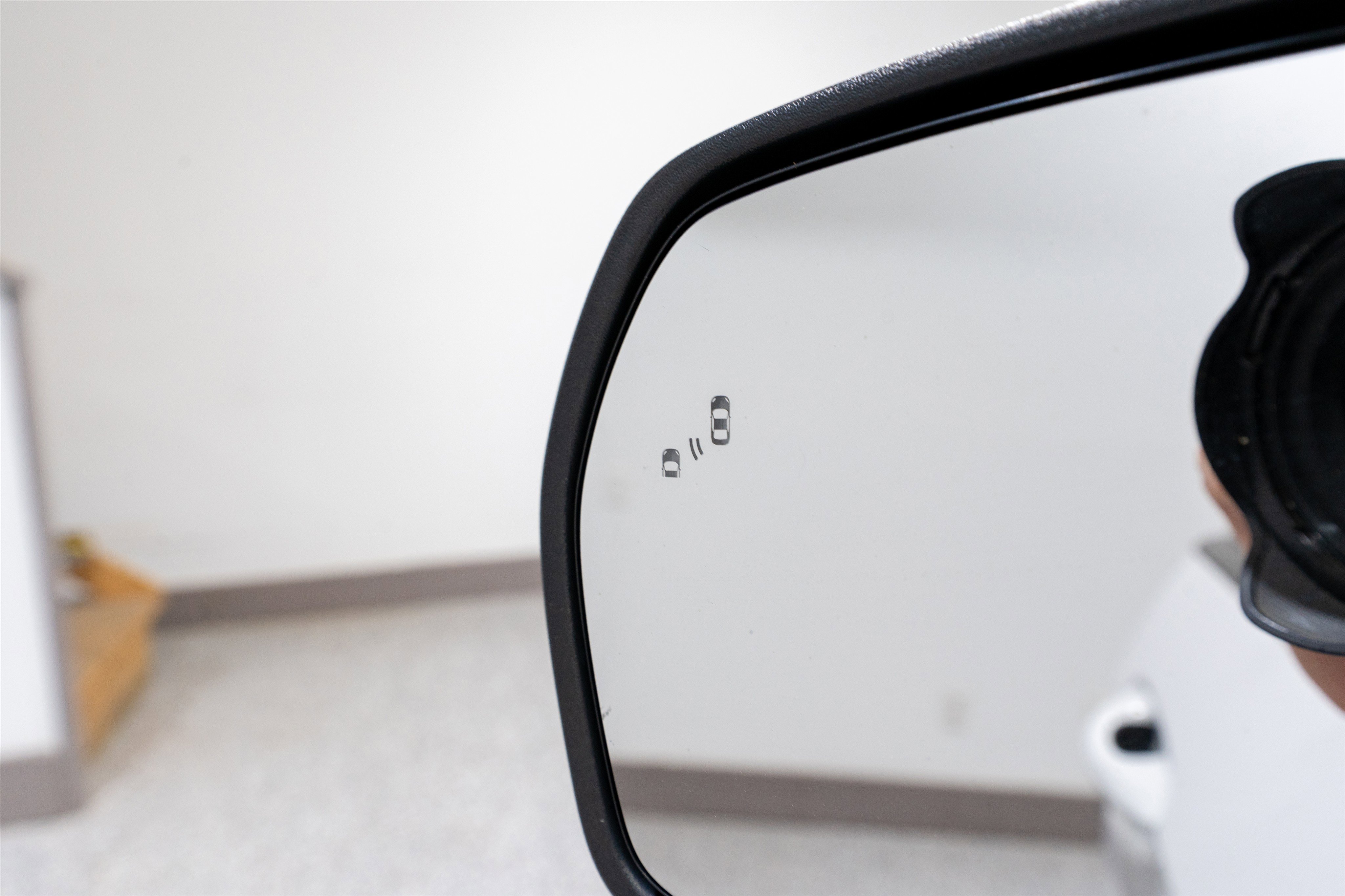 Used 2021 Ford Edge SE image 13