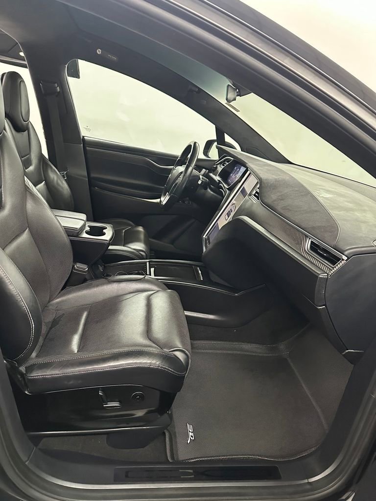 Used 2016 Tesla Model X Performance image 37