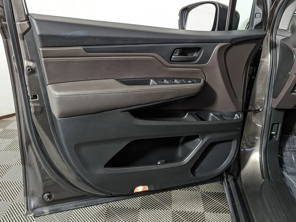 Used 2019 Honda Odyssey EX image 12