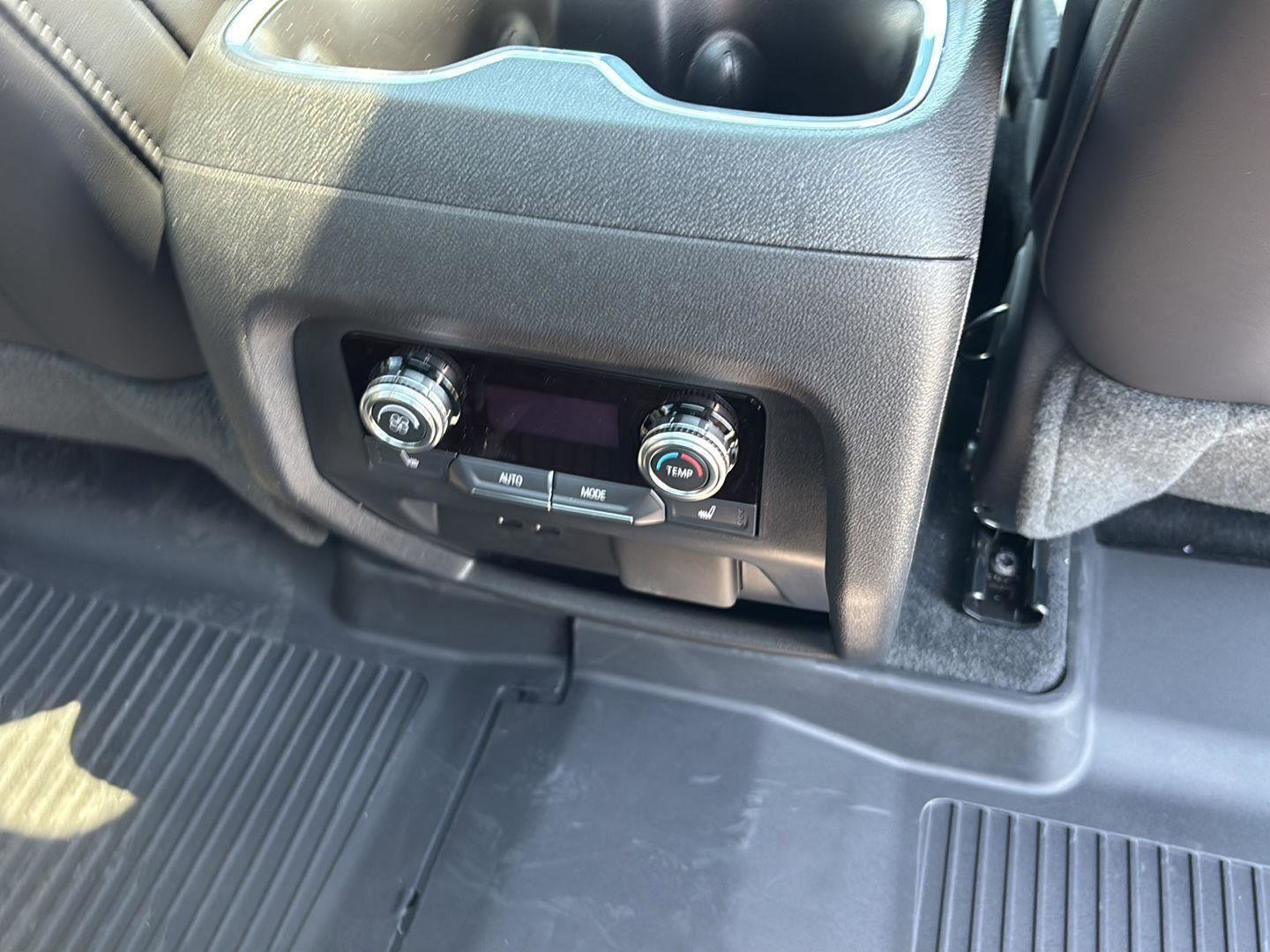 New 2025 GMC Acadia Denali w/ Super Cruise Package image 26