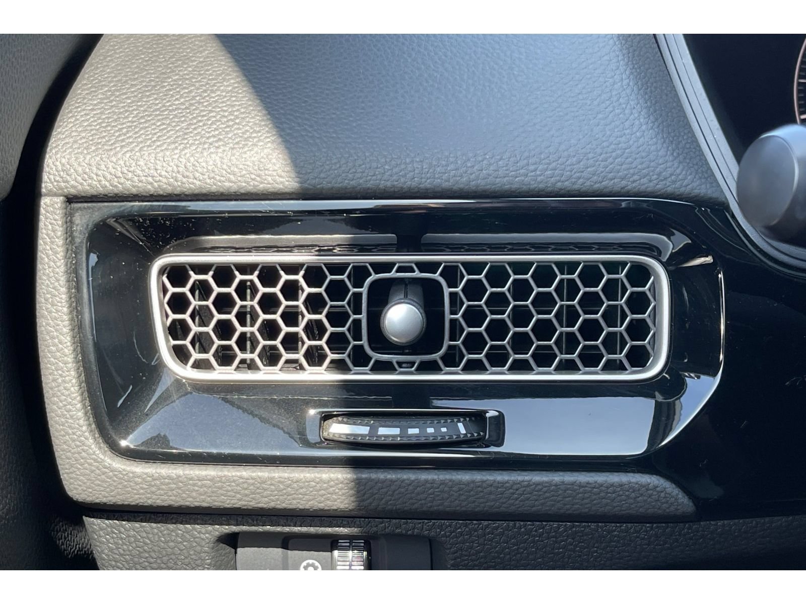 Used 2023 Honda Civic Sport image 27