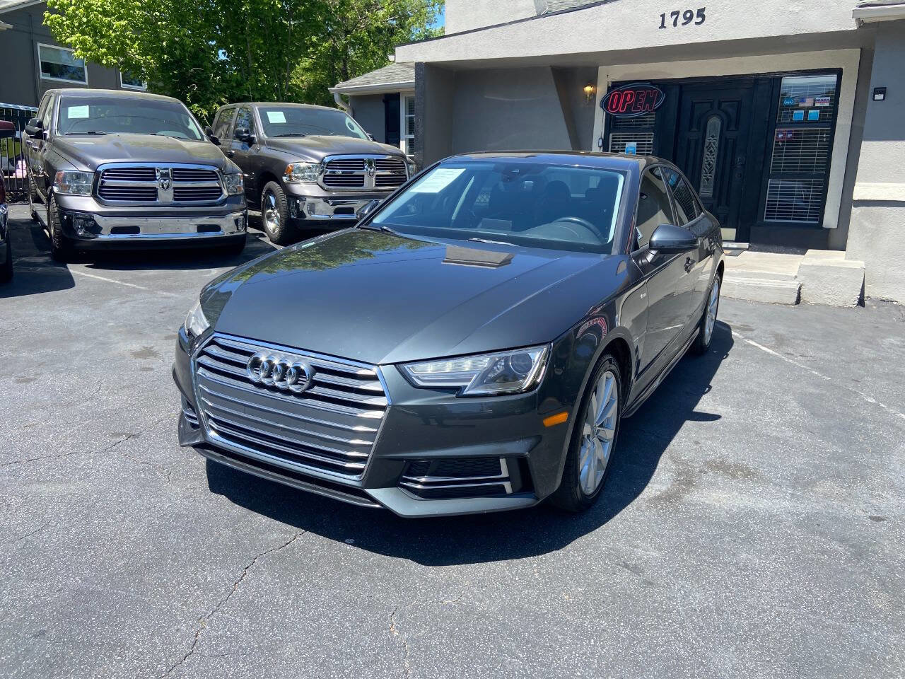 Used 2018 Audi A4 2.0T Ultra Premium w/ Convenience Package FWD image 2