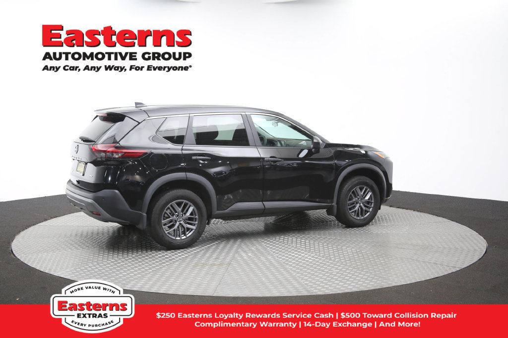 Used 2023 Nissan Rogue S AWD/4WD image 43