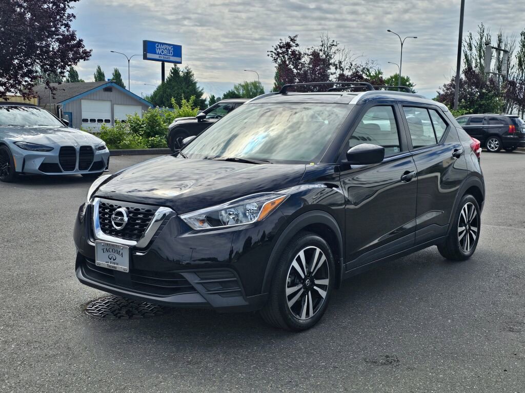 Used 2020 Nissan Kicks SV w/ Exterior Package FWD image 3