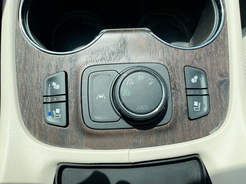 Used 2023 GMC Acadia Denali w/ Denali Technology Package AWD/4WD image 21