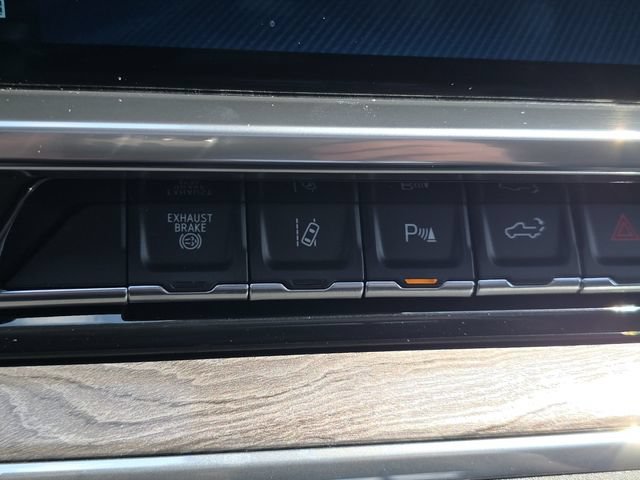 Used 2025 Chevrolet Silverado 2500 LTZ w/ LTZ Premium Package AWD/4WD image 36