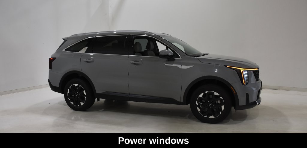 Used 2026 Kia Sorento S AWD/4WD image 4