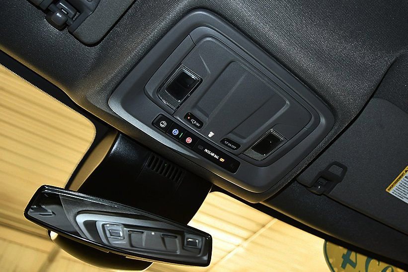 Used 2024 Chevrolet Silverado 2500 LT image 28