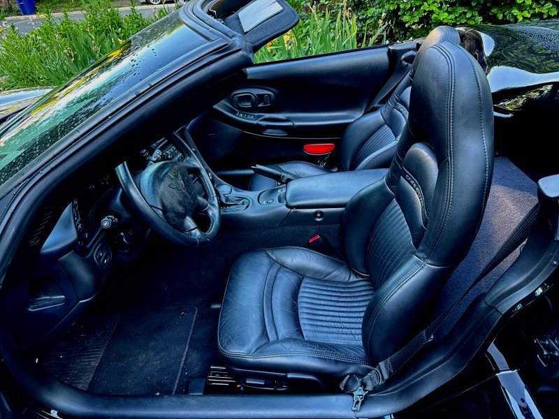 Used 2003 Chevrolet Corvette Convertible w/ Preferred Equipment Group1 RWD image 15