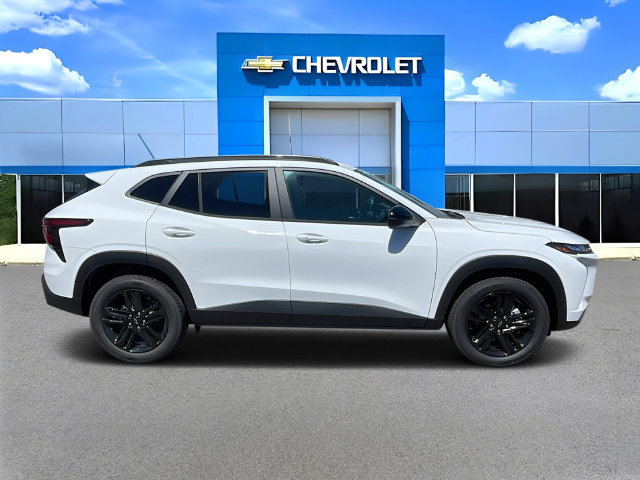 New 2026 Chevrolet Trax ACTIV w/ Driver Confidence Package FWD image 3