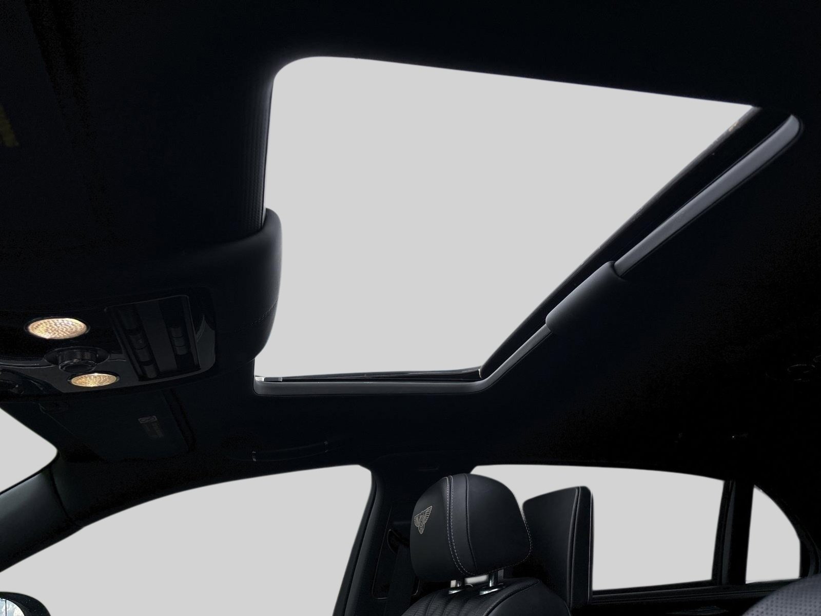 Used 2014 Bentley Flying Spur W12 image 26