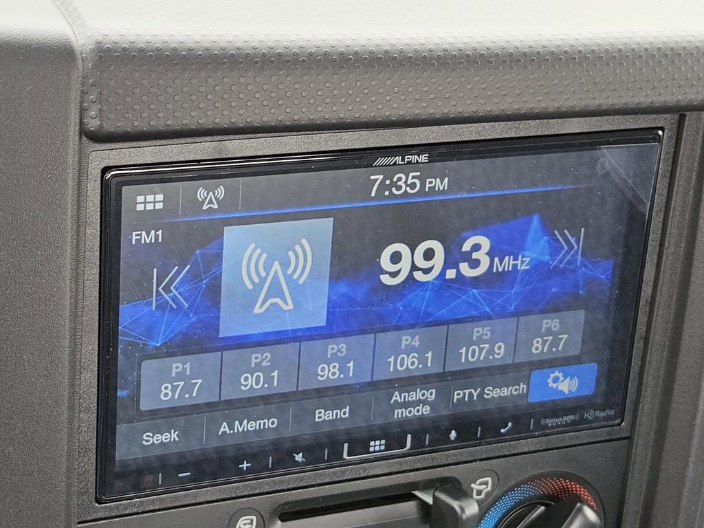 New 2025 Chevrolet Low Cab Forward image 9