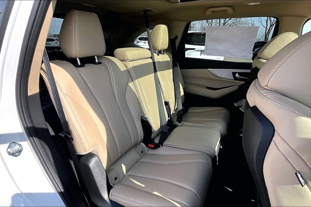 New 2026 Acura MDX SH-AWD image 8