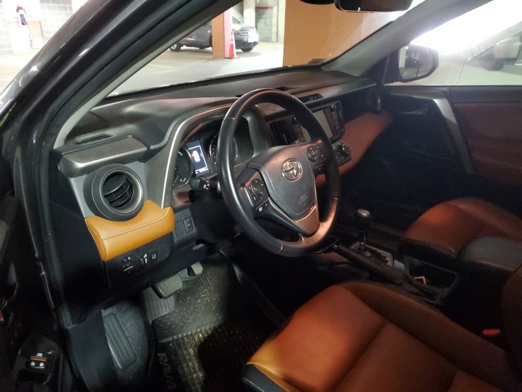 Used 2017 Toyota RAV4 Limited w/ Advanced Technology Package AWD/4WD image 9