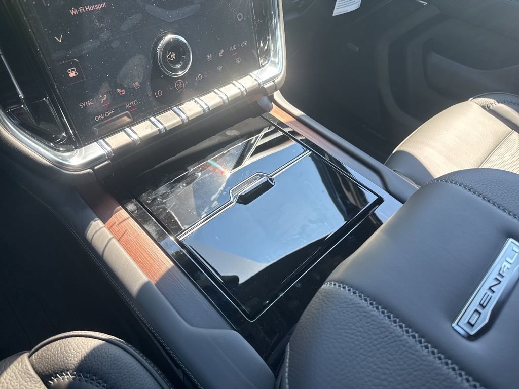 New 2025 GMC Yukon XL Denali w/ Sun & Power Step Package image 36