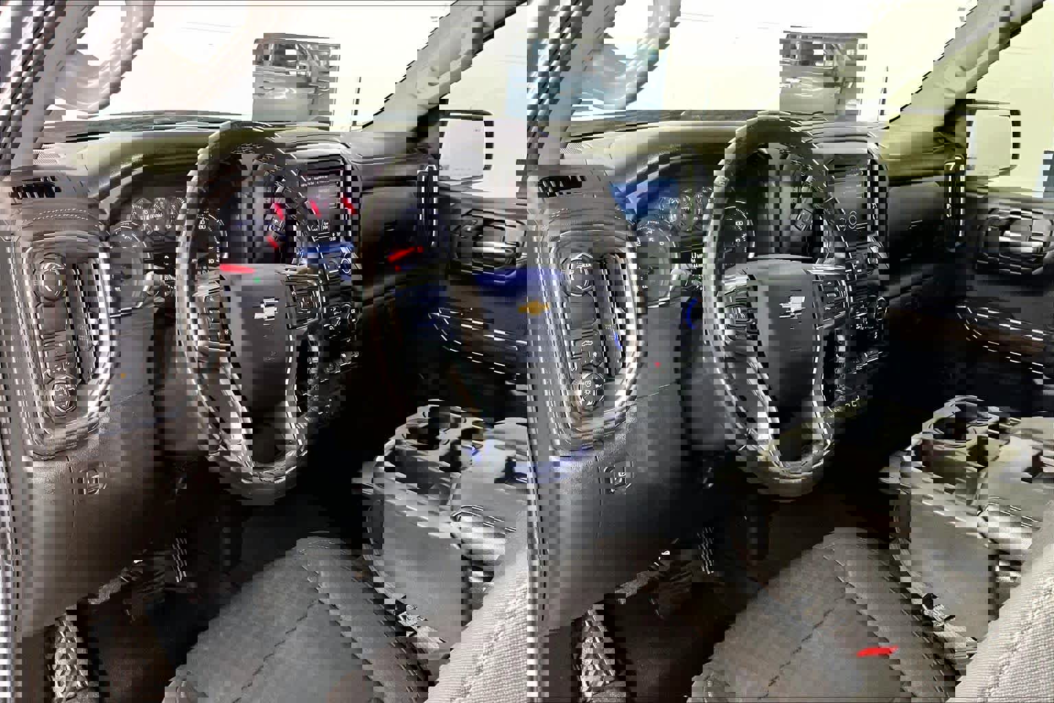 Used 2021 Chevrolet Silverado 1500 LT w/ Safety Package RWD image 17