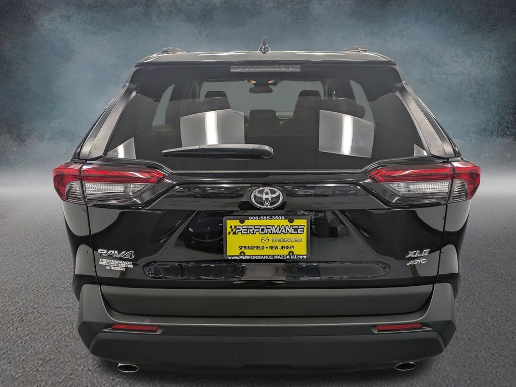 Used 2020 Toyota RAV4 XLE w/ Convenience Package AWD/4WD image 5